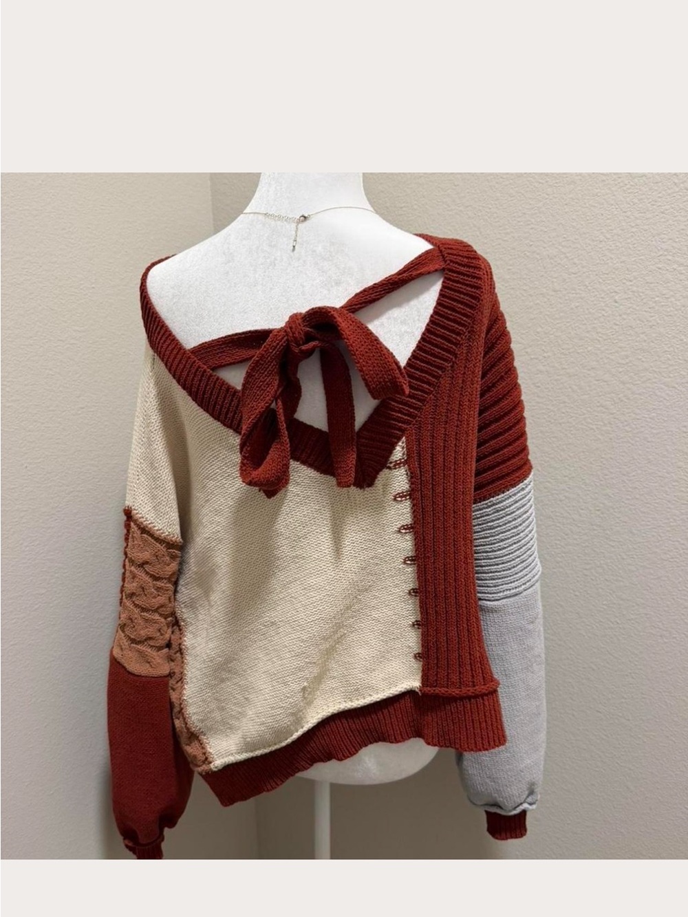 POL Colorblock Off-Shoulder Cable Knit Sweater - Rust/Cream/Light Gray - Picture 4 of 5
